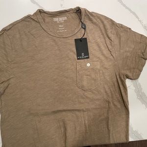 Todd Synder T-Shirt Size XL